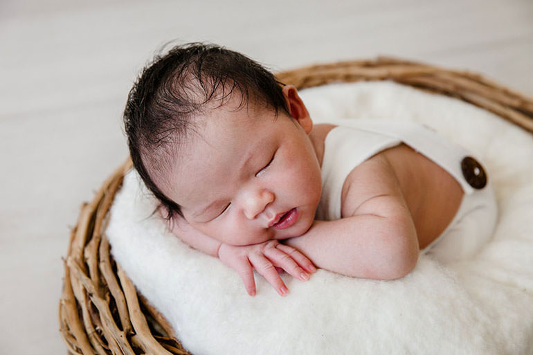 Newborn outfits for photoshoots by Melbourne Photographer Vanilla Images